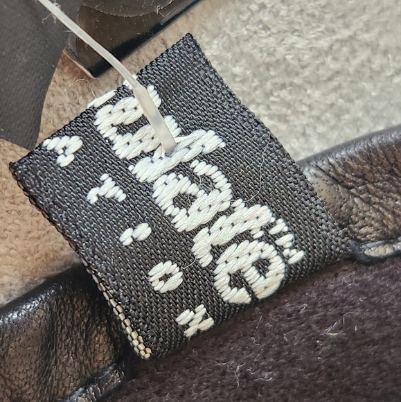 Isotoner gloves women's S black leather Thinsulate 3M lining classic new $60 - Picture 8 of 10